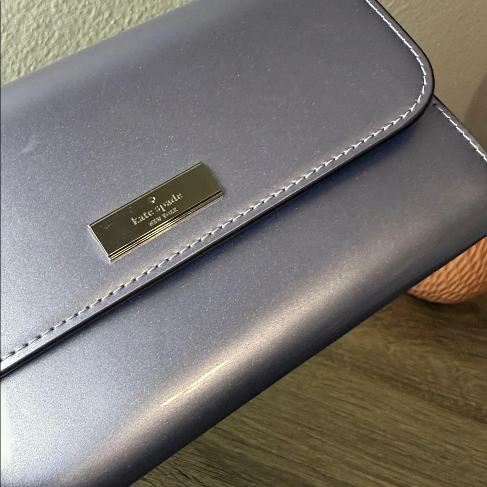 Kate Spade Metallic Lilac Wristlet NWOT - Picture 14 of 15